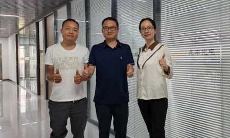 Old friends, new home! Senior partners visit, discussing future cooperation together